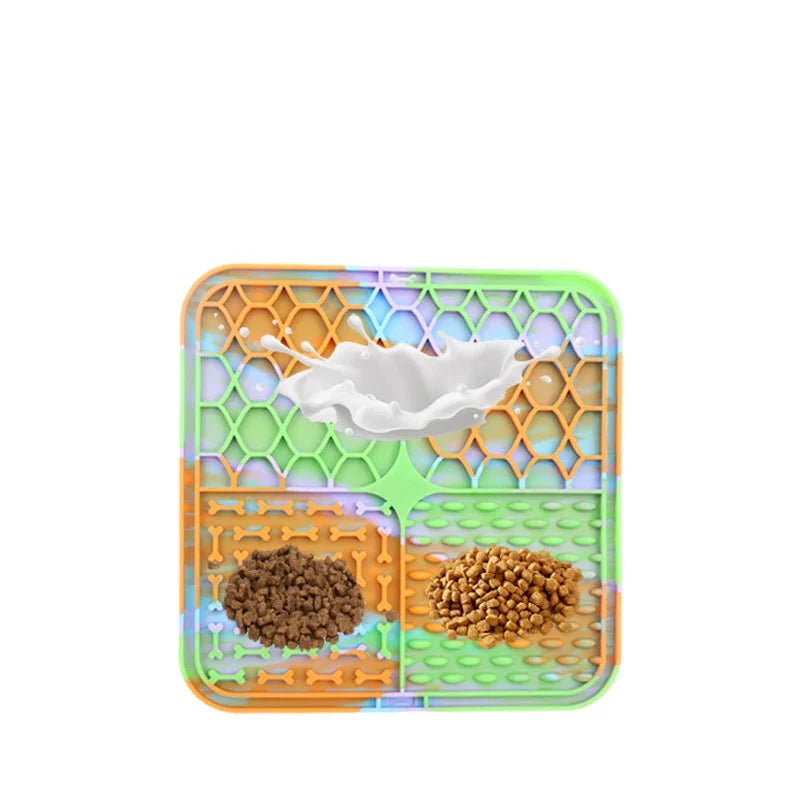 Pet Lick Mat – Silicone Slow Feeder Plate with Suction Cups