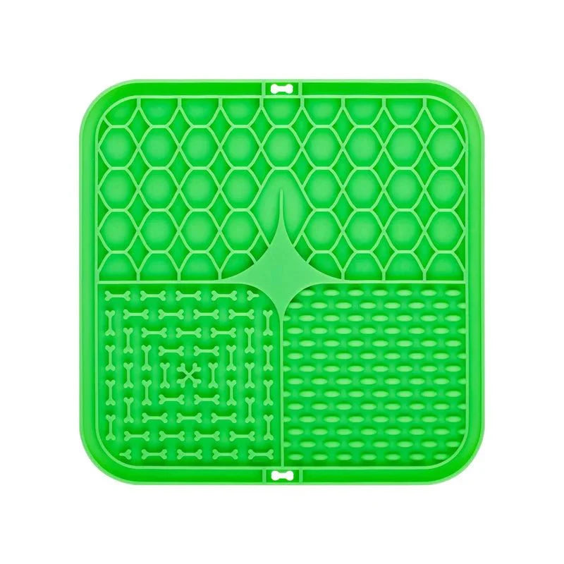 Pet Lick Mat – Silicone Slow Feeder Plate with Suction Cups